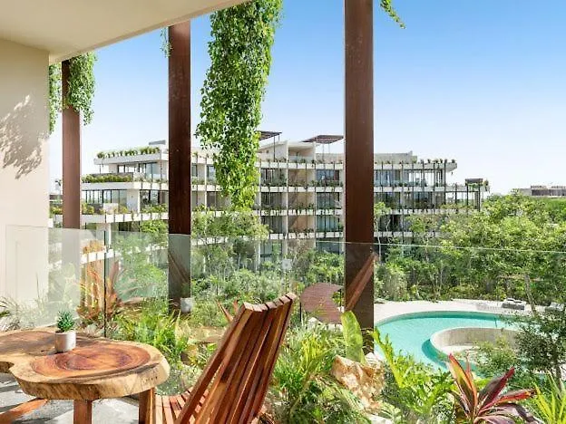 Appartement Luxury - Stunning Pool View & Amenities