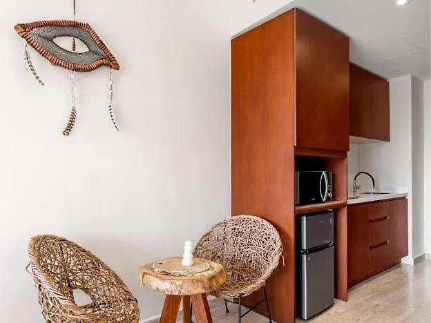 Luxury - Stunning Pool View & Amenities Appartement